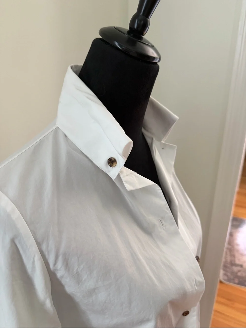 Lafayette 148 New York White button up shirt Size XXS 100% Cotton - Picture 2 of 10